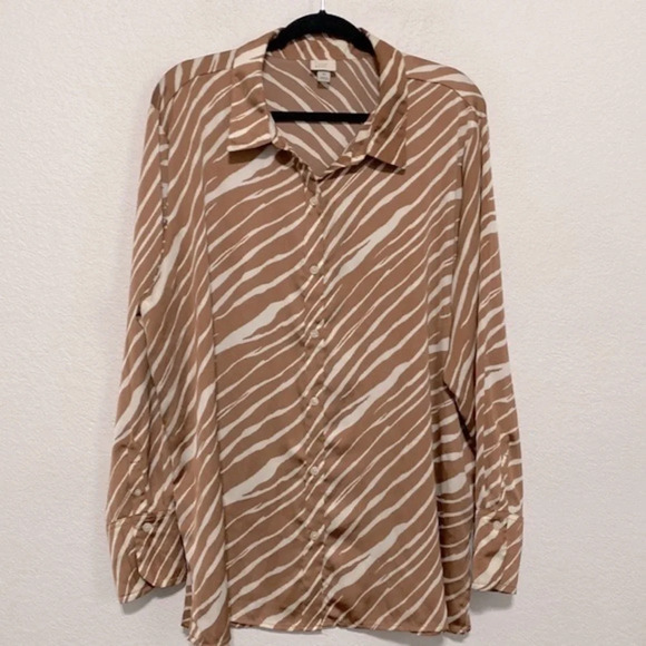 A New Day Zebra Satin Button Down Shirt Oversized Relaxed Women Size XL - Picture 2 of 8